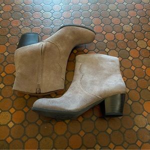 Lucky Brand suede ankle boots